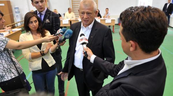 oprescu suntem tot atat de destepti si de frumosi ca si ei