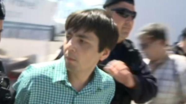 tanarul care l a scuipat pe basescu explica gestul