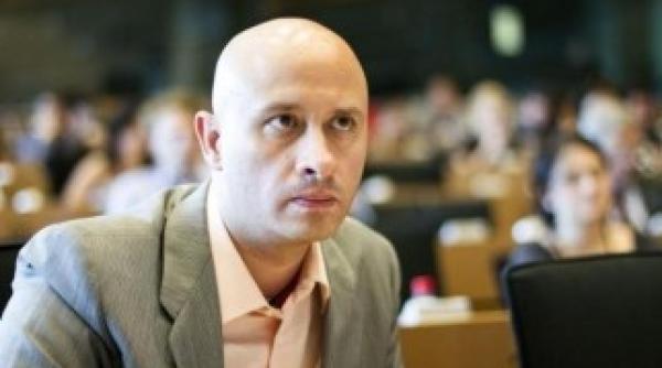 bodu psd a facut cu diaconu gre eala facuta de pdl cu eba