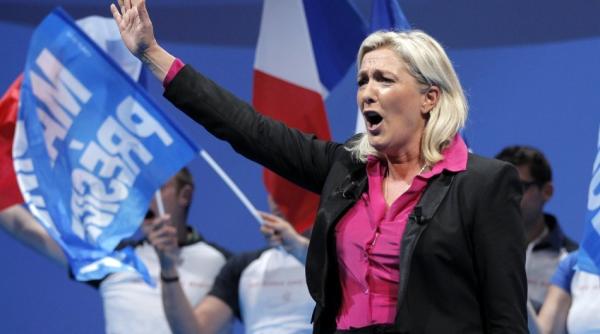 le pen dinamiteaza politica din fran a mesaj pentru hollande