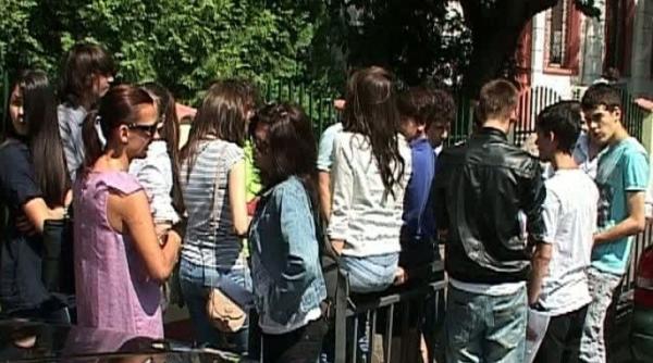 veste oc pentru absolven ii cu varsta de 16 ani