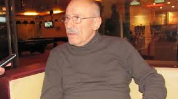 victor rebengiuc pe punctul de a fi batut in centrul capitalei