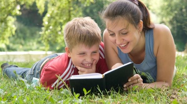 bancul zilei un copil merge in ora cu mama de 1 iunie