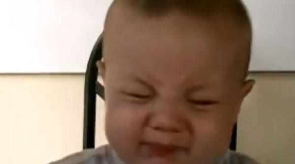 1 iunie ziua interna ionala a copilului video haios copiii gusta lamaie pentru prima oara