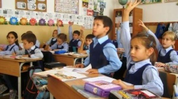 evaluare na ionala 2014 clasa a doua elevii dau luni proba la limba romana