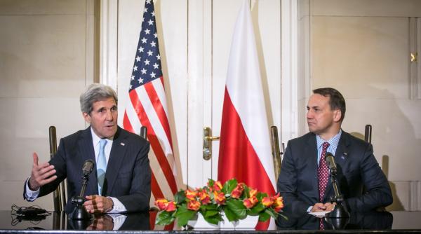 ministrul de externe al poloniei apel catre fran a nu vinde i navele mistral rusiei vor fi folosite in marea neagra