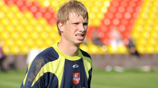 steaua i a adus portar care sa l inlocuiasca pe tataru anu