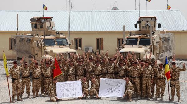 militarii romani din afganistan o sustin pe simona halep in fianala de la roland garros 2014