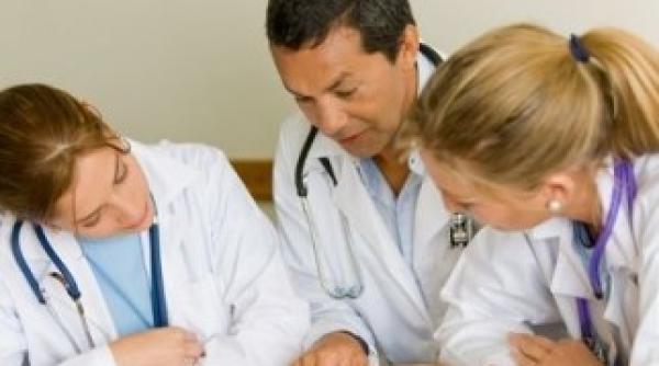 medicilor le este ingradit dreptul la munca