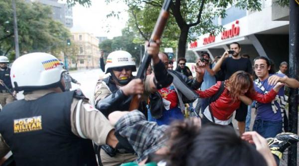 campionatul mondial 2014 incidente intre manifestan i i poli ie la belo horizonte