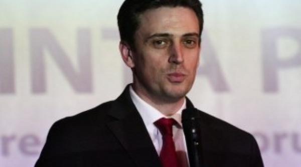 catalin ivan este jenant sunt margini i