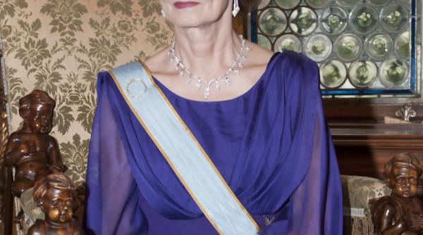 familia regala invita senatul la pele margareta la edinta solemna a senatului