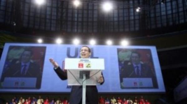 de ce nu i anun a ponta candidatura la preziden iale