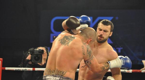 andrei stoica i a aparat cu succes titlul mondial superkombat la categoria super cruiser