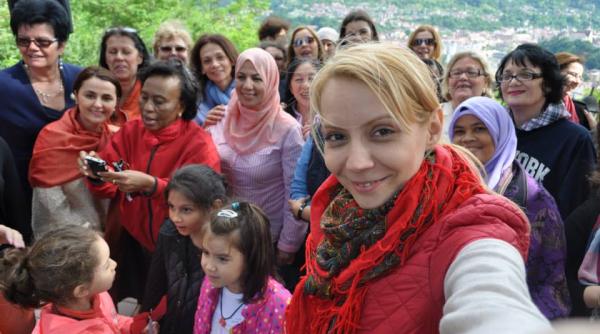 ce marturisire i au facut dacianei sarbu ambasadoarele din strainatate