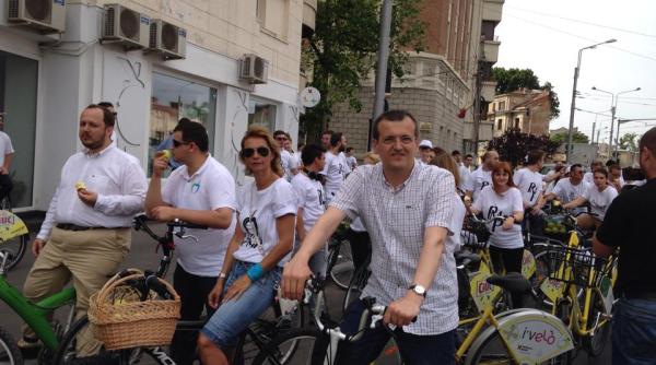 tariceanu demers ridicol coali ia ca ru ii din ucraina