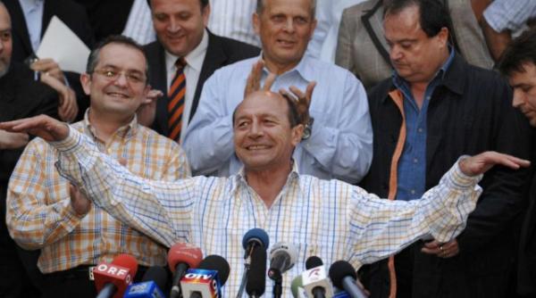 traian basescu a fost prins cu chilo ii in vine spune un liberal