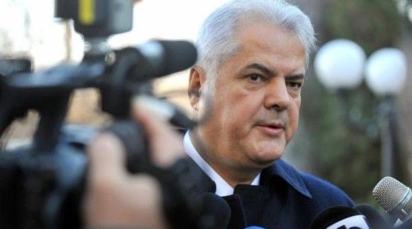 adrian nastase am fost condamnat de trei ori in timpul guvernarii psd