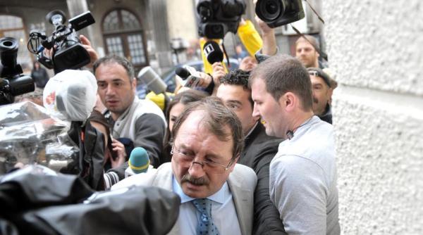 avocat mircea basescu mari probl me de sanatate