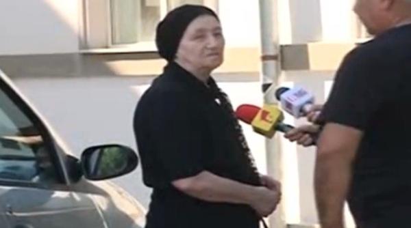 traian basescu nu a mai primit cereri pentru gra ierea lui gigi becali motivul scandalul mircea basescu bercea mondialfamilia lui becali nu mai vrea sa i trimita lui basescu cereri de gra iere motivu