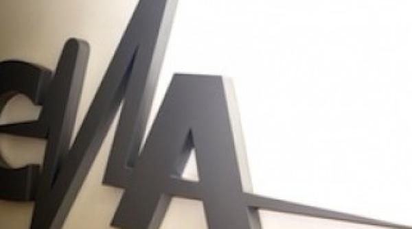 scandalul jigodie cna efa cna laura georgescu mi se pare un cacat sa