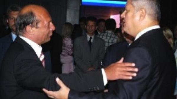 adrian nastase o adevarata tradare pentru traian basescu