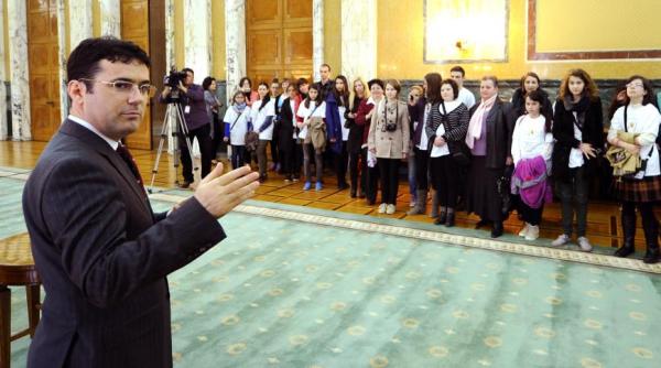 bac 2014 sistem de bruiaj a telefoanelor mobile pentru examene metoda anti copiat la bac 2014