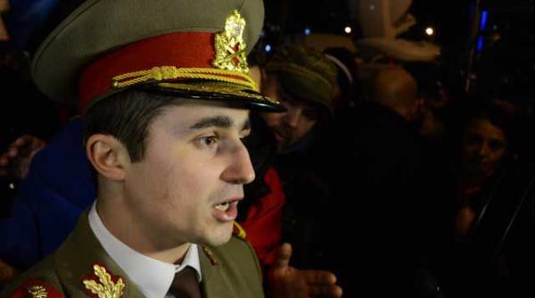locotenentul alexandru gheorghe a invins armata la iccj dupa ce a fost exclus pentru ca a protestat in uniforma in pia a universita ii