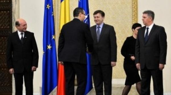 traian basescu atac la victor ponta i crin antonescu la doi ani de la suspendare