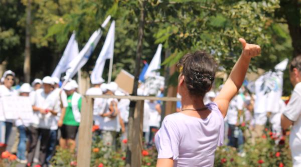 marsul pmp confruntat de proteste anti basescu video