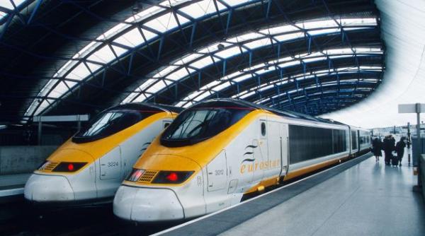 tren eurostar cu 382 de pasageri blocat in tunelul de sub canalul manecii