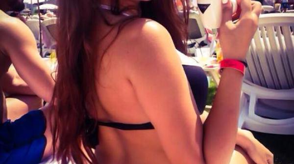 elena de la mandinga in costum de baie