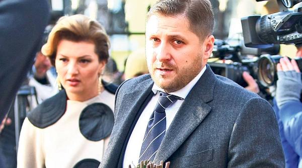 lovitura in familia basescu