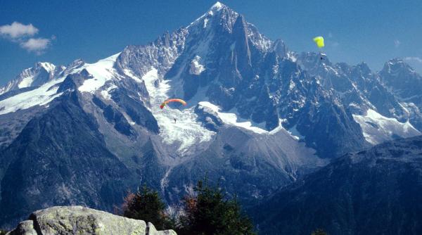 trupul unui barbat gasit in mun i dupa 32 de ani de la moarte