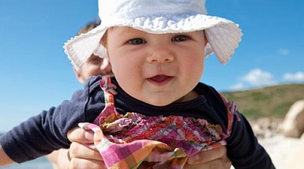 protec ie solara spray urile pentru protec ie solara periculoase pentru copii ar putea fi interzise in sua