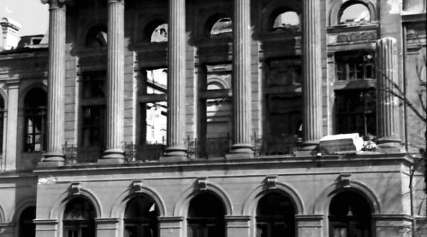 cum arata universitatea din bucure ti lovita de avia ia americana