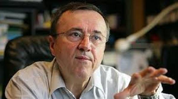 ion cristoiu nu l voteaza pe klaus iohannis la preziden iale vezi motivul