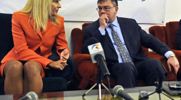 mru sabotat din for a civica sute de membri acuza topirea in pdl