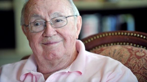 enola gay a murit pilotul avionului care a aruncat bomba la hiroshima