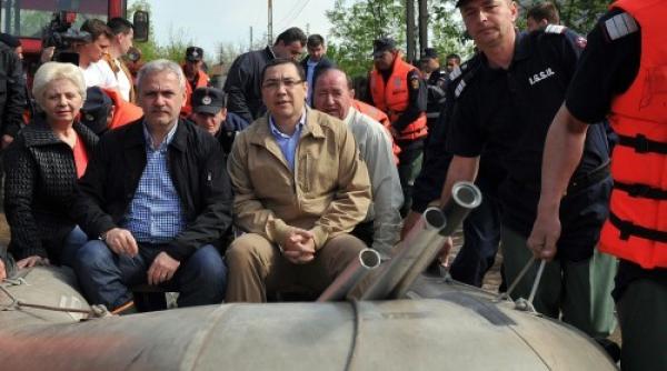 gafe la inunda ii cum au fost mini trii lua i de val