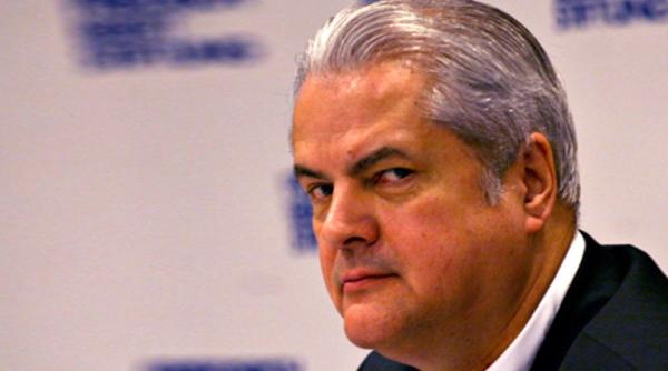 adrian nastase il acuza pe catalin predoiu de plagiat