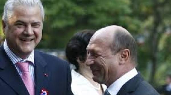 adrian nastase despre inunda ii i politica