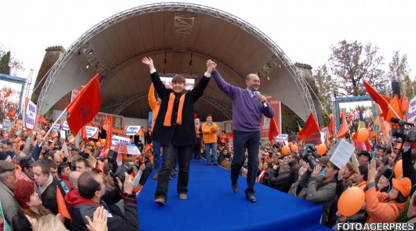 cum i a schimbat traian basescu opinia despre monica macovei