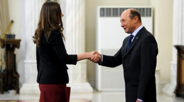 traian basescu a incalcat pactul de coabitare prin publicarea negocierilor cu victor ponta i ioana petrescu pe cas
