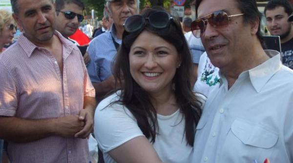 exclusiv ce nu s a vazut la televizor de la plimbarea antena 3 prezen a nea teptata la eveniment