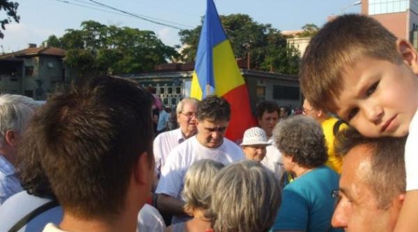 ioan ghi e la plimbare la cotroceni stangere de semnaturi pentru ioan ghi e