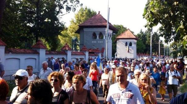 victor ponta mass media sa fie independenta de orice fel de presiuni