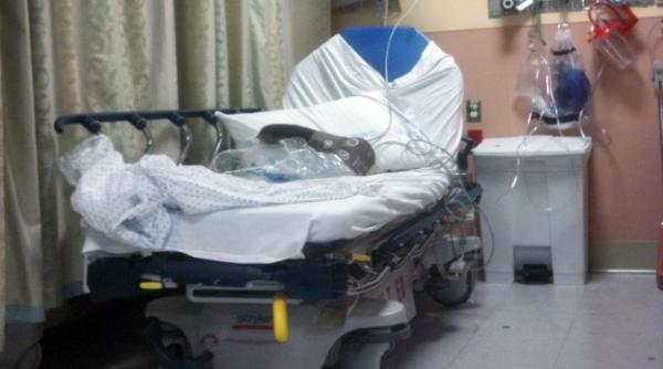 un barbat a murit dupa ce i a introdus un vibrator in anus