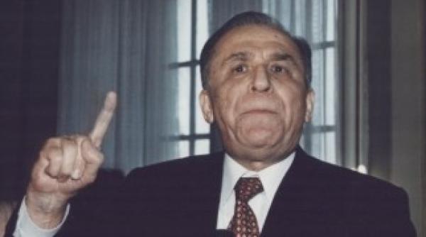 dinu patriciu a murit ion iliescu a fost un om foarte activ in politica