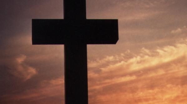 patru persoane la spital dupa ce o masina a intrat intr un cortegiu funerar